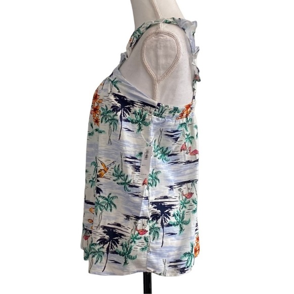 ✨NEW Old Navy Hawaiian Top✨ - Picture 5 of 8